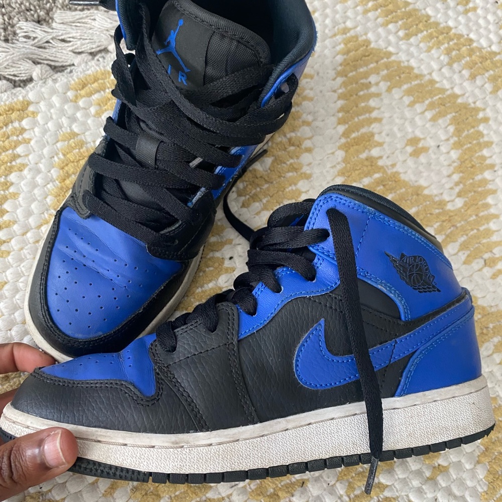 Jordan 1 Mids